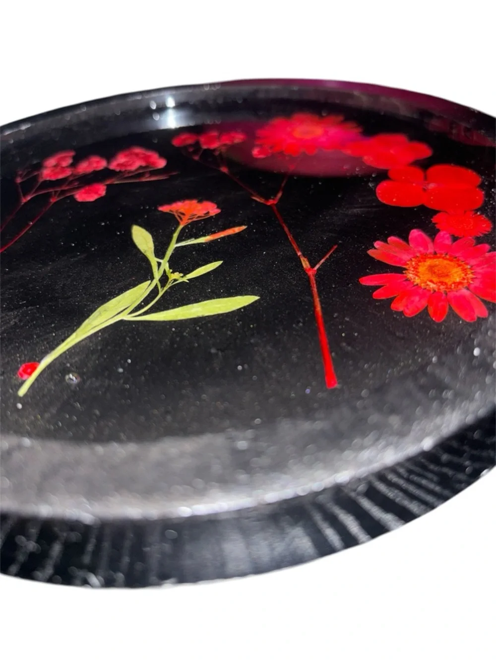 NORE’S NOVELTIES Handcrafted Decorative Round Tray “DARK BLOSSOM” w Real Flowers